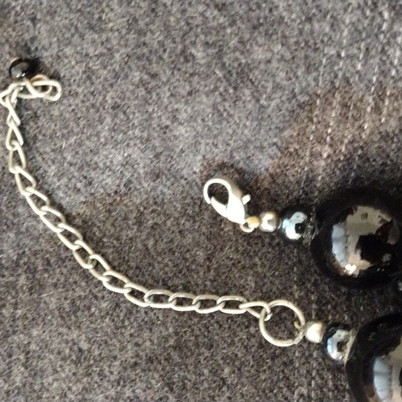 EUC Younique Makeup Bag with Goodies - Picture 6 of 14